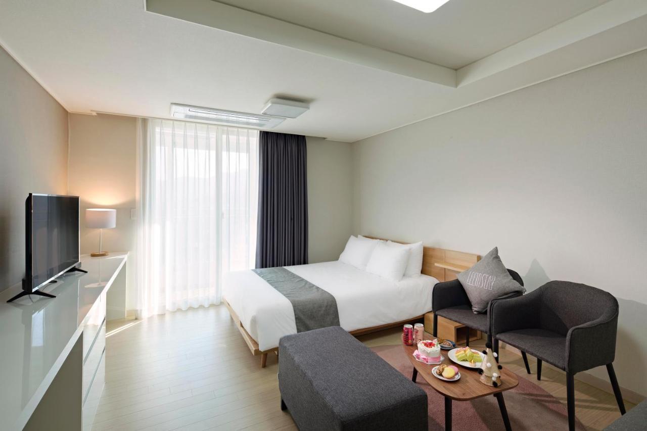 Geoje Leein Stay Hotel Exterior photo