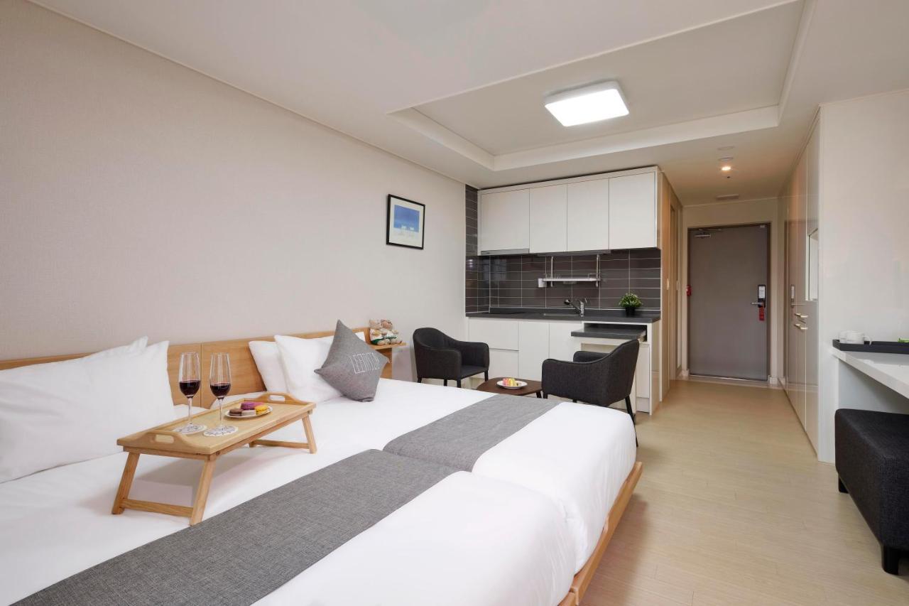 Geoje Leein Stay Hotel Exterior photo