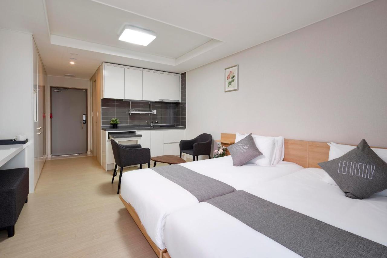 Geoje Leein Stay Hotel Exterior photo